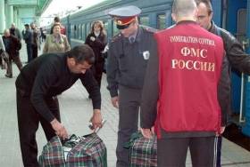 Украинские гастарбайтеры заработали в России в 2013 году 27 млрд. долларов США.