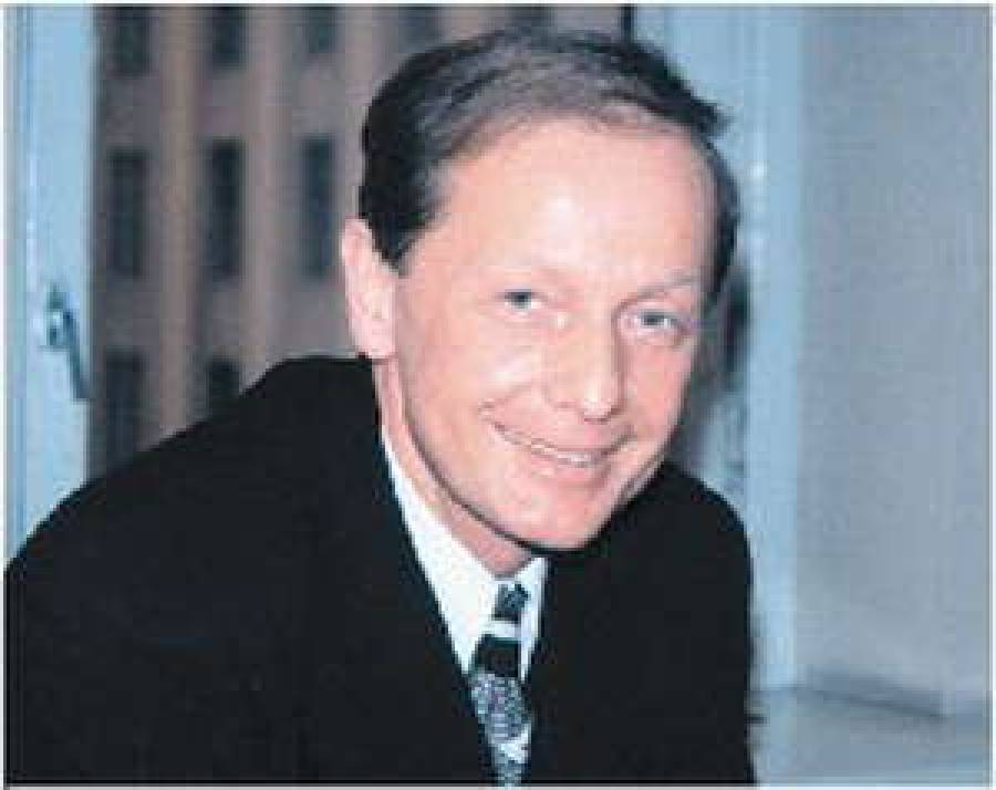 Сатирика тянет на родину