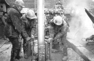 Охота за черным золотом. Страна готова к добыче нефти.