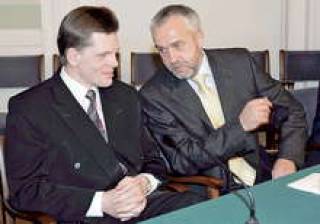 Эйнару Репше (слева) и Андрису Шкеле не суждено работать в одном правительстве.