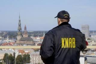 Поработали хорошо: KNAB просит 34 839 евро на премии трем чиновникам