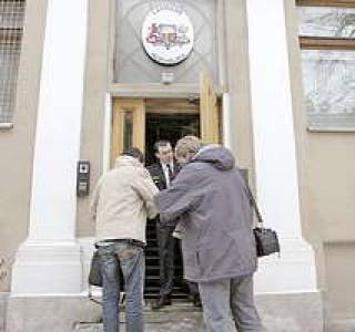 На пути желающих получить латвийскую визу встают нежелательные посредники.