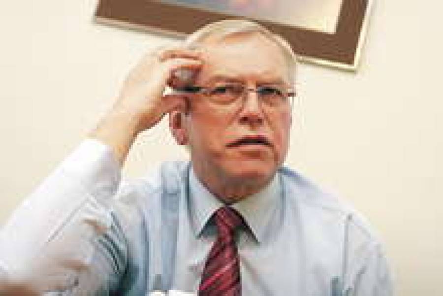 А.Бригманис: “Если каждый день показывать спящего Калвитиса, то кто же пойдет в политику”.