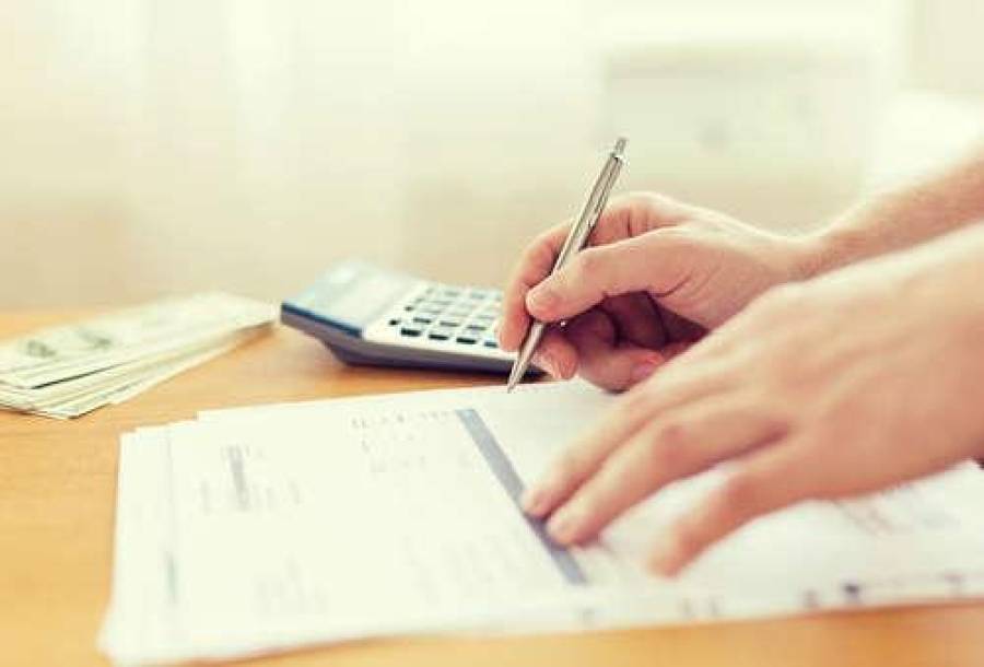 &quot;Luminor&quot;: жители Латвии с начала марта снизили траты на 34%