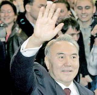 Нурсултана Назарбаева у нас ждет немало работы.