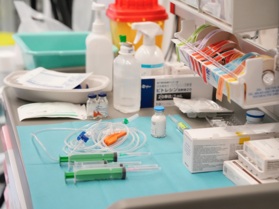 Опрос: в Латвии у 11% жителей нет ежемесячных медицинских расходов