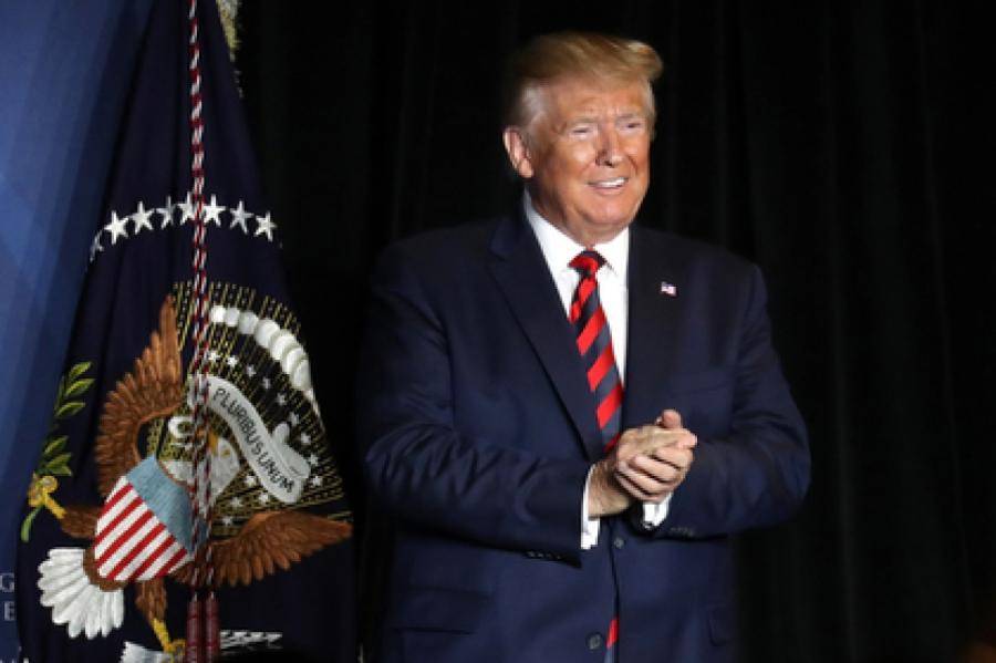 Трамп восхитился решением Европы ударить по своим банкам