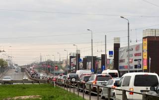 Половина населения Латвии повседневно пользуется личным автотранспортом
