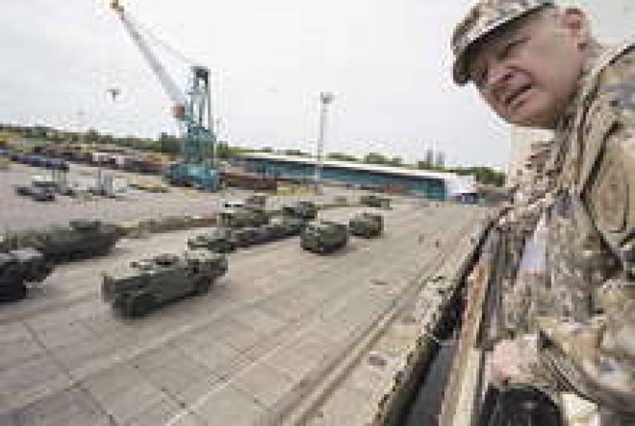 В масштабных учениях задействовано свыше трех тысяч военных и десятки единиц техники.