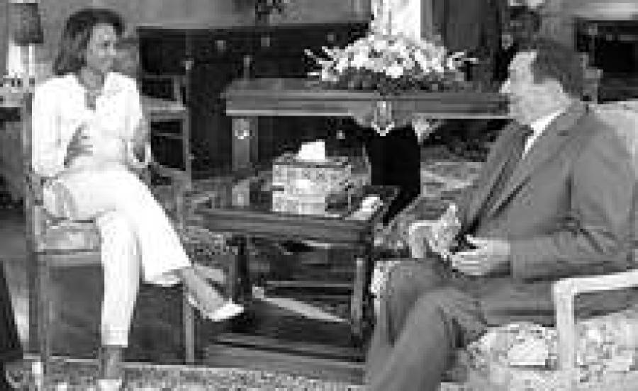 Президент Египта Хосни Мубарак любезно встретил Кондолизу Райс.