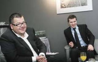 Кришьянис Петерс (слева): &rdquo;Ни багажные  ленты, ни стойки регистрации, ни туалеты не  соответствуют объему нашего пассажиропотока&rdquo;.