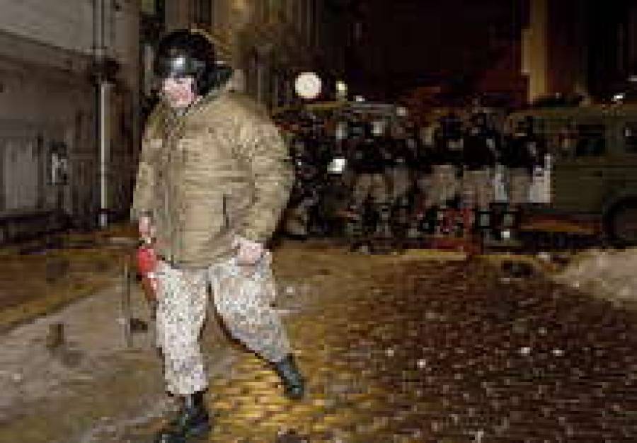 Резиновых пуль у полиции в Старой Риге не было. Огнетушители — да, были.