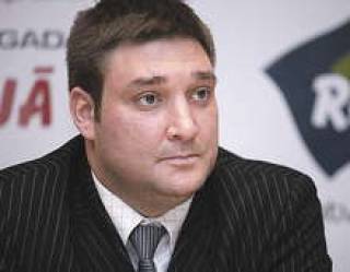Э.Келле хочет привлечь к выставке внимание иностранцев.