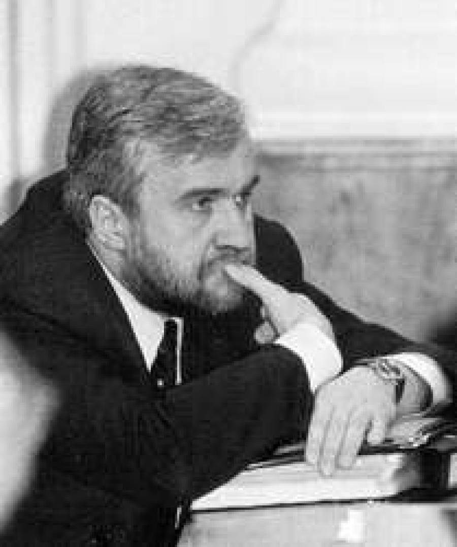 Шкеле метит в президенты. Похоже, такова программа-максимум экс-премьера