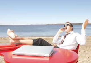 Как руководить компанией в отпуске