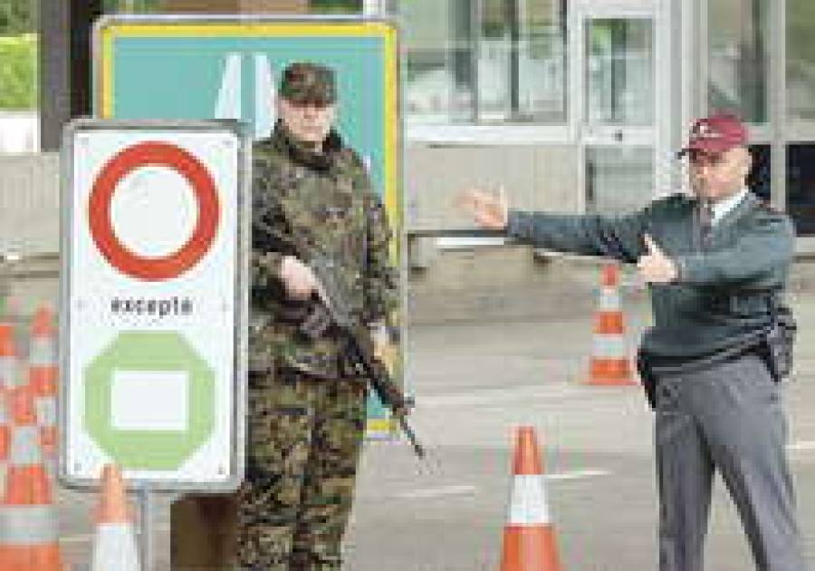 Паспортный контроль остается в силе