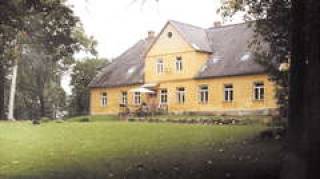  Danlet — датский остров.