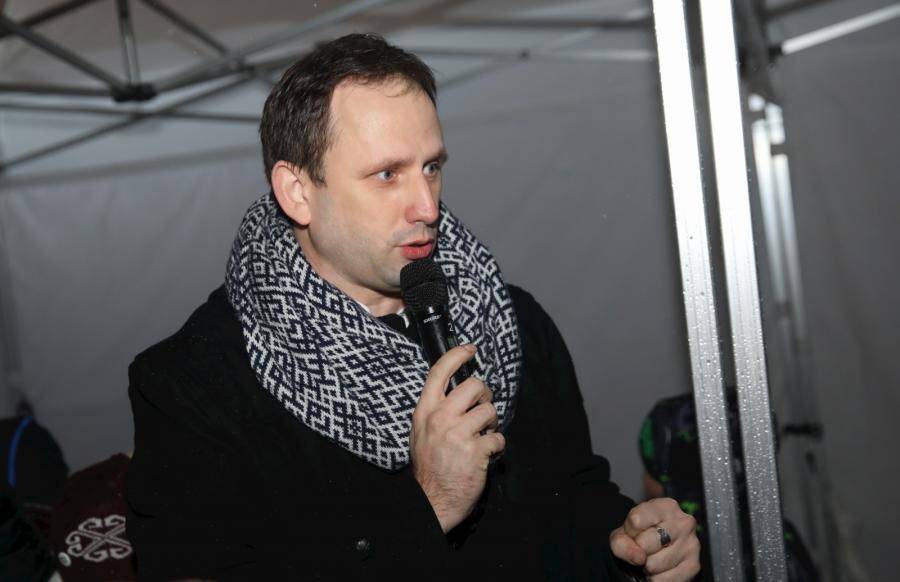 Эксперт правительства: хватит жаловаться на дефицит кадров, пора платить нормальные зарплаты  