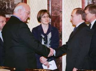  Рукопожатие перед схваткой. 