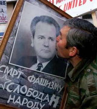 Трепещи, Милошевич!.Латвия берет Югославию в кольцо блокады