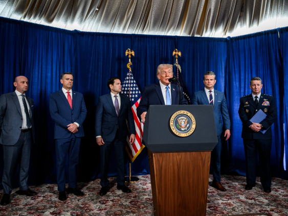 Трамп объявил о повышении тарифов на товары из Южной Кореи до 25%