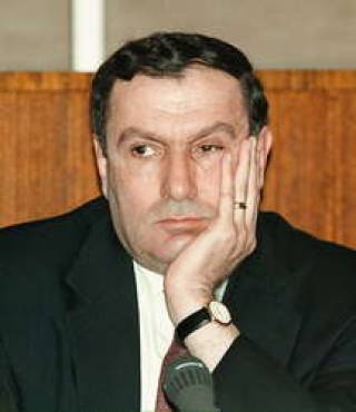 Левон ТЕР-ПЕТРОСЯН. 