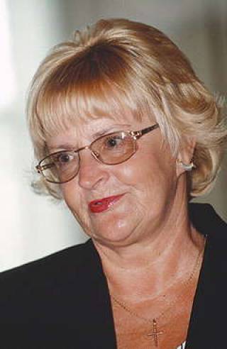  Лаума ВЛАСОВА .