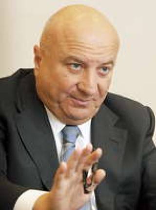 Мустафа Сани Сенер за авиацию спокоен.