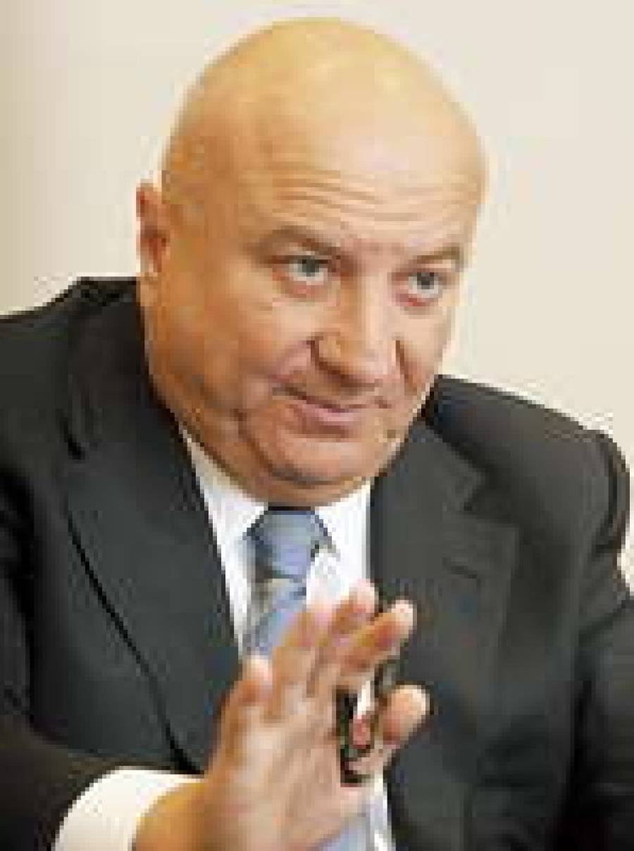 Мустафа Сани Сенер за авиацию спокоен.