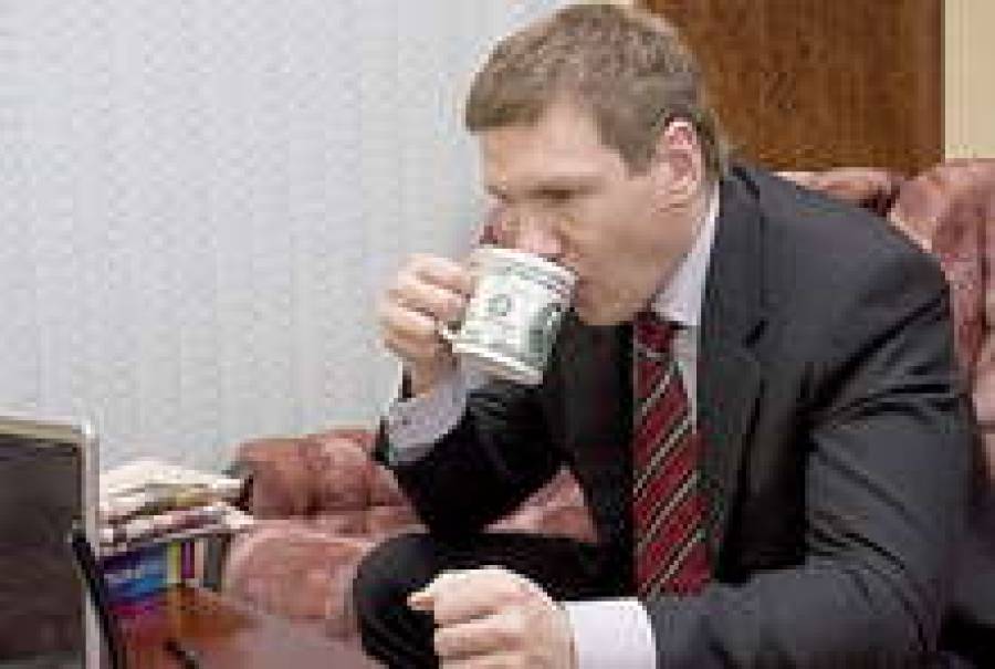 Доллары инвесторов липнут к Агентству инвестиций и развития. Но уже в меньшем объеме.