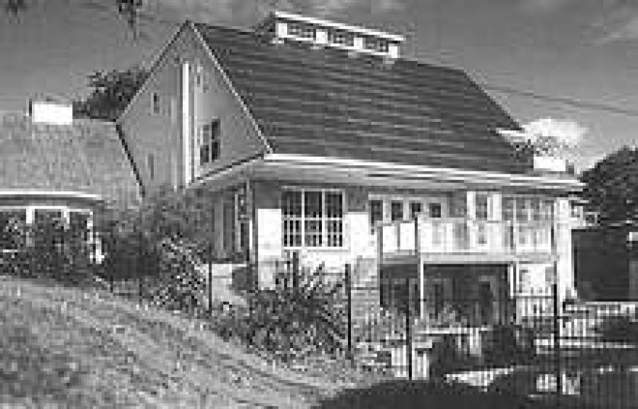 Дома с солнечными батареями на крыше вскоре могут появиться и в Латвии.