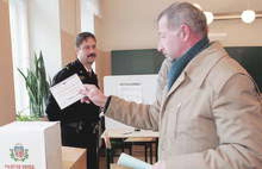 Выборы по старинке раскритиковали все кому не лень.