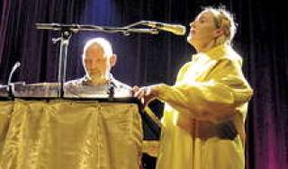 После рижского концерта Dead Can Dance загадочность Брендана Перри и Лизы Джеррард не рассеялась, а только возросла.