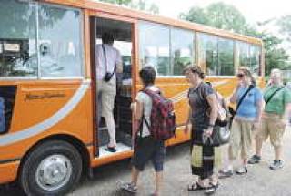 По мнению VRAA,  автобусы станут ярким пятном в серых буднях латвийских школьников.