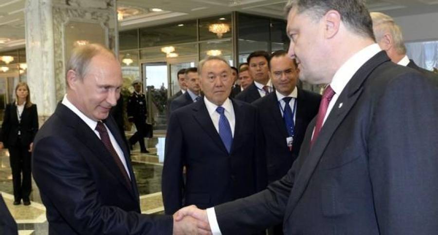 Владимир Путин (слева) и Петр Порошенко