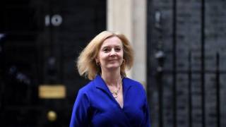 Премьер-министр Великобритании ушла в отставку