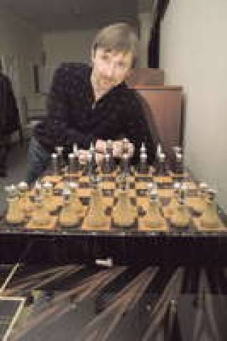 Руководитель фирмы JNM Юрий Морозов.