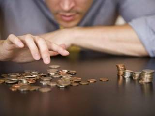Нетто-зарплату до 450 евро в месяц в третьем квартале получали 23% работающих