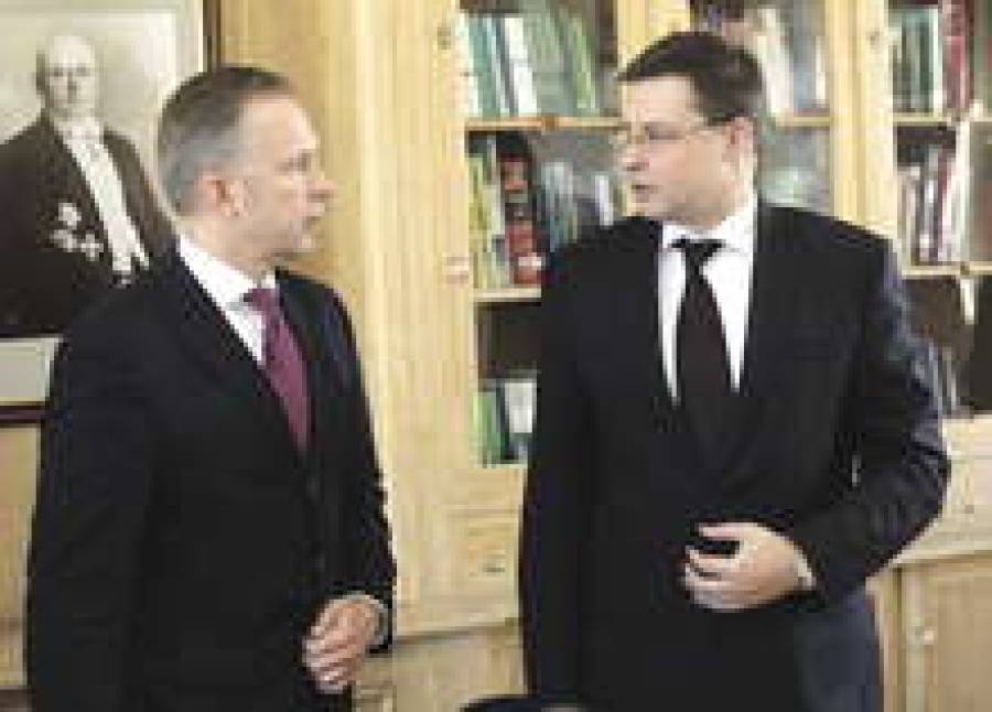 Илмар Римшевич и Валдис Домбровскис.