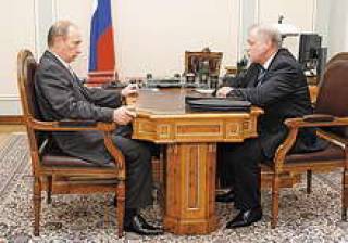 Единороссы хотят отправить в отставку Сергея Миронова за публичные выпады против Владимира Путина.