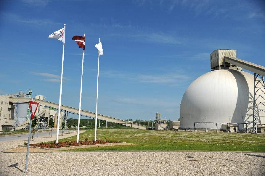 Завод Cemex в Броцени.