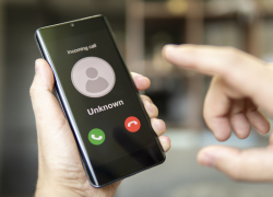 За два месяца у клиентов банков Латвии похищено 2,6 млн евро