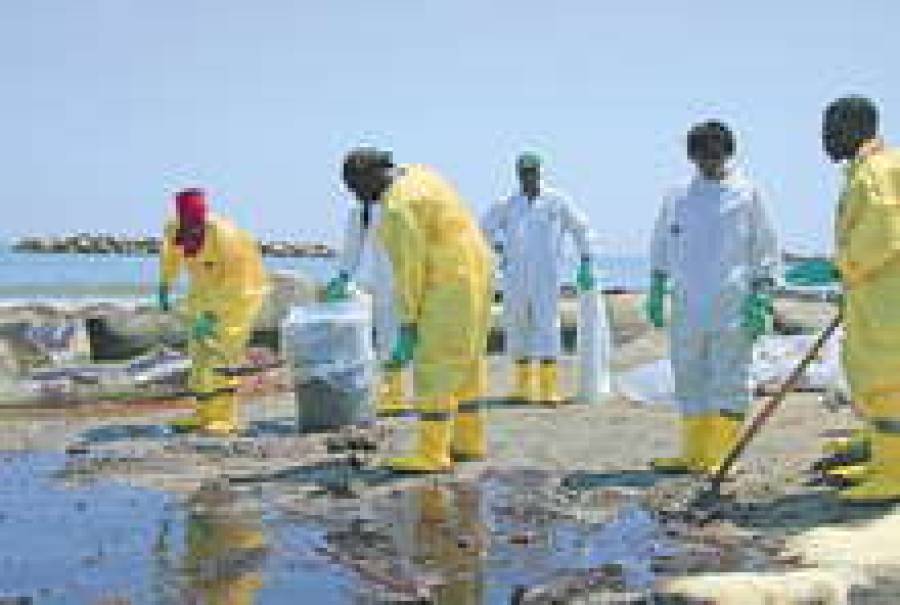 BP уже потеряла 34%  рыночной стоимости и, возможно, продаст свои самые привлекательные активы.