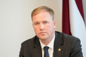 Виктор Валайнис.