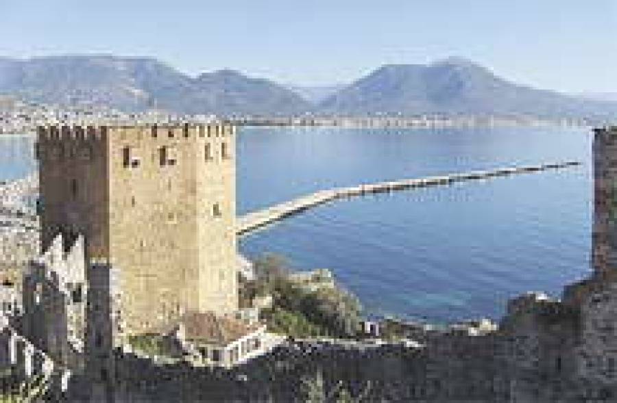 Аланья — один из самых красивых курортов Турции.