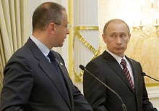 В.Путин (справа) рассматривает возможность кредитовать строительство АЭС в Болгарии.