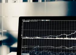 Обвал нефти и «разброд» на рынках: инвесторы ждут снижения ставок