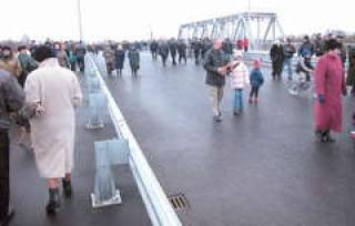 В Риге стало одним мостом больше
