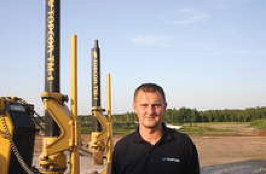 Дзинтарс Рейманис: &ldquo;Выражаясь философски, мы продаем дорожным строителям деньги&rdquo;.