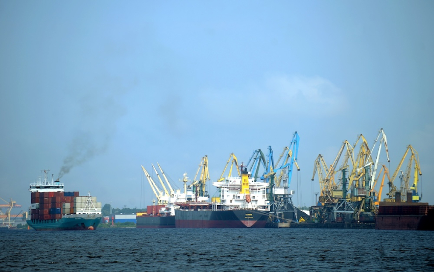 Рижский порт за четыре месяца потерял 5,5% грузов
